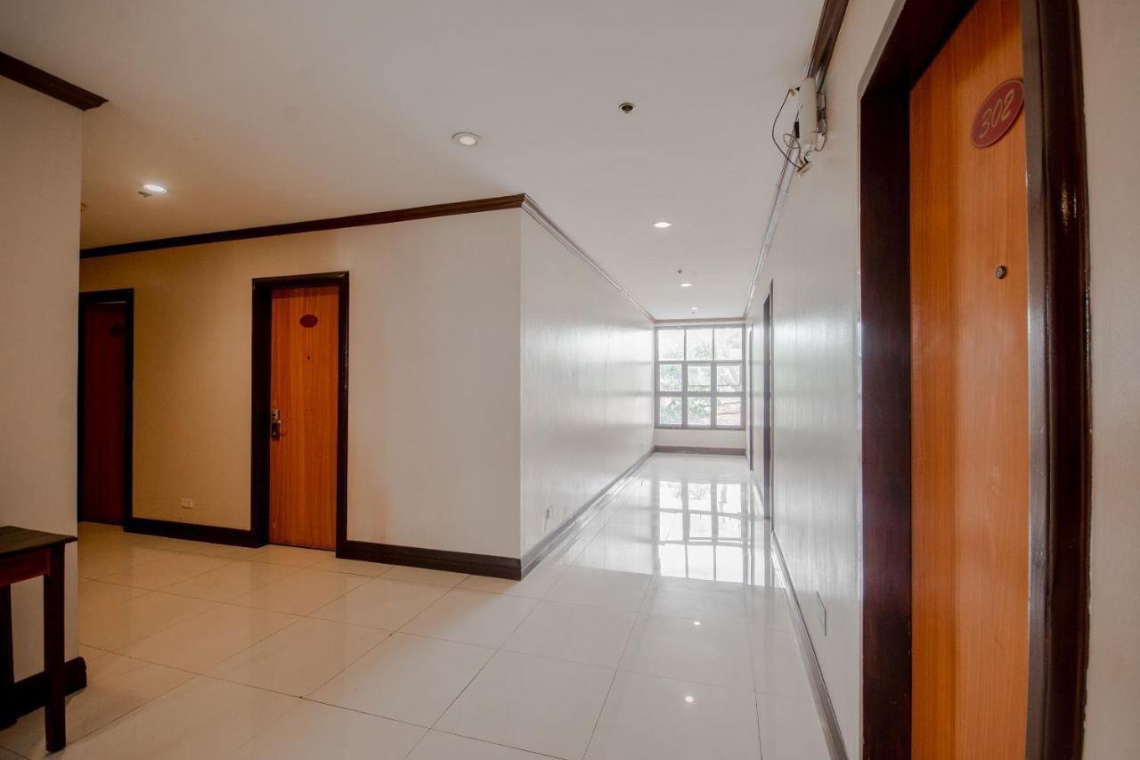 Fuente Oro Business Suites Cebu Powered By Cocotel Esterno foto