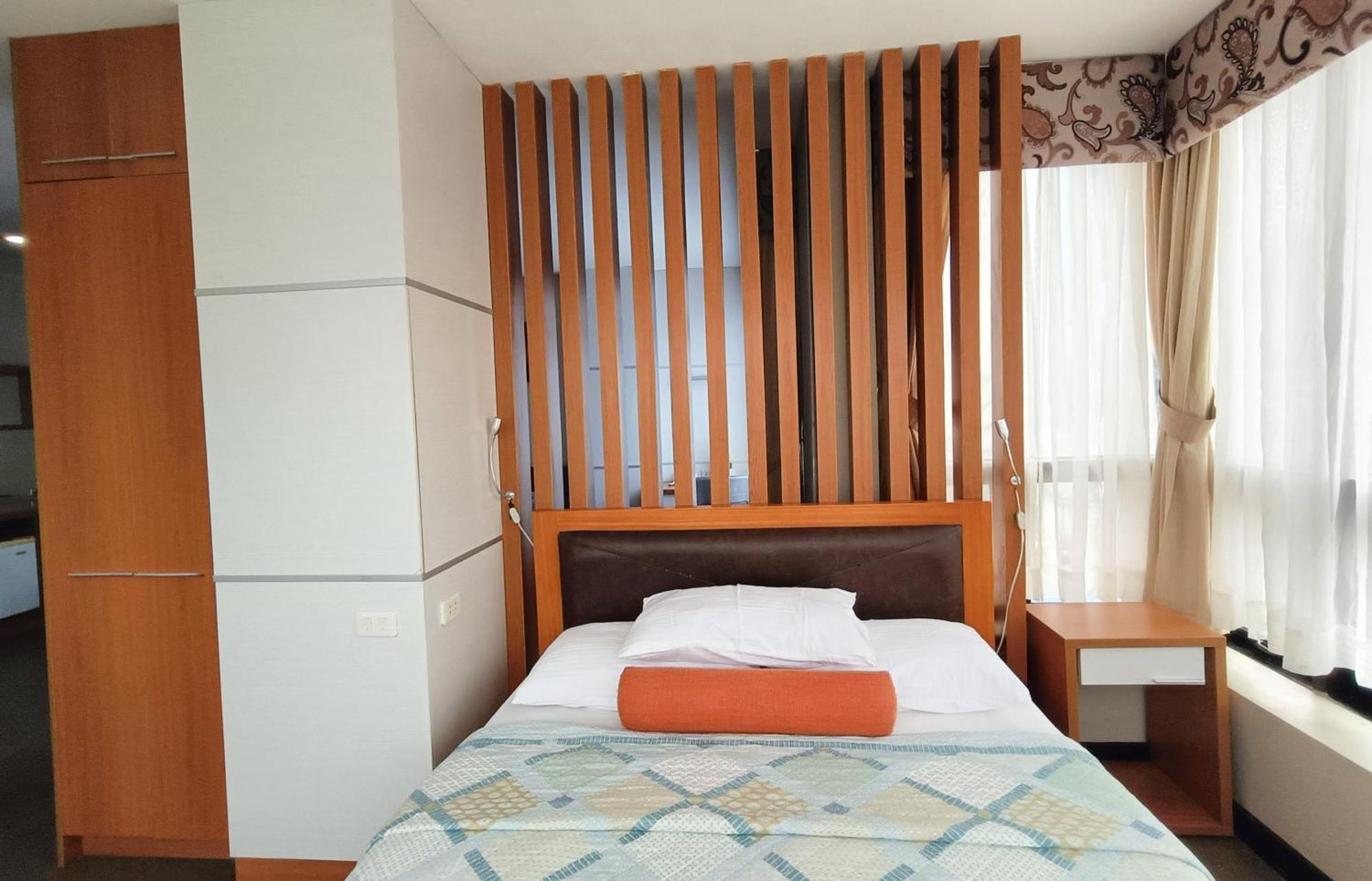 Fuente Oro Business Suites Cebu Powered By Cocotel Esterno foto