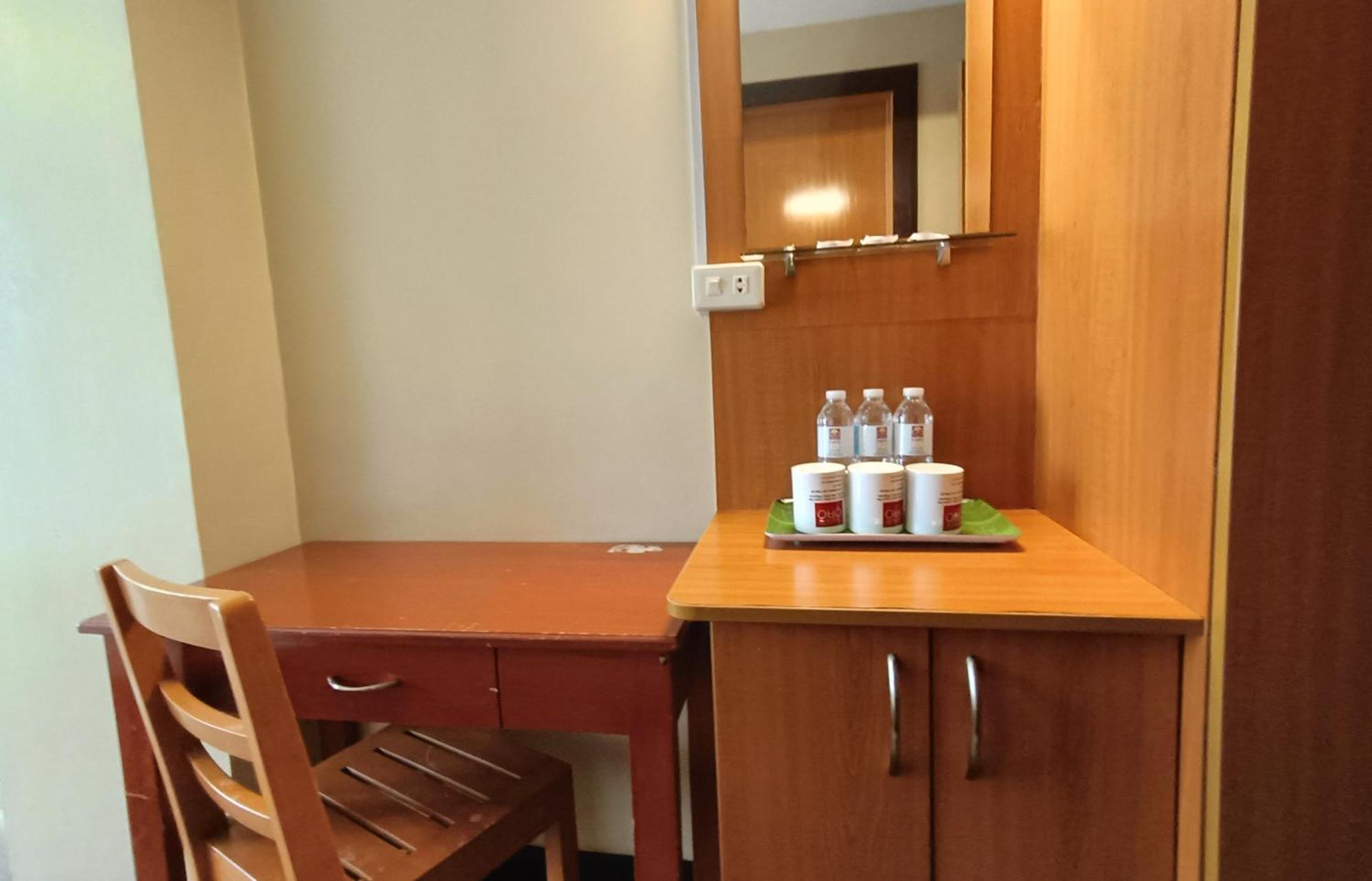 Fuente Oro Business Suites Cebu Powered By Cocotel Esterno foto