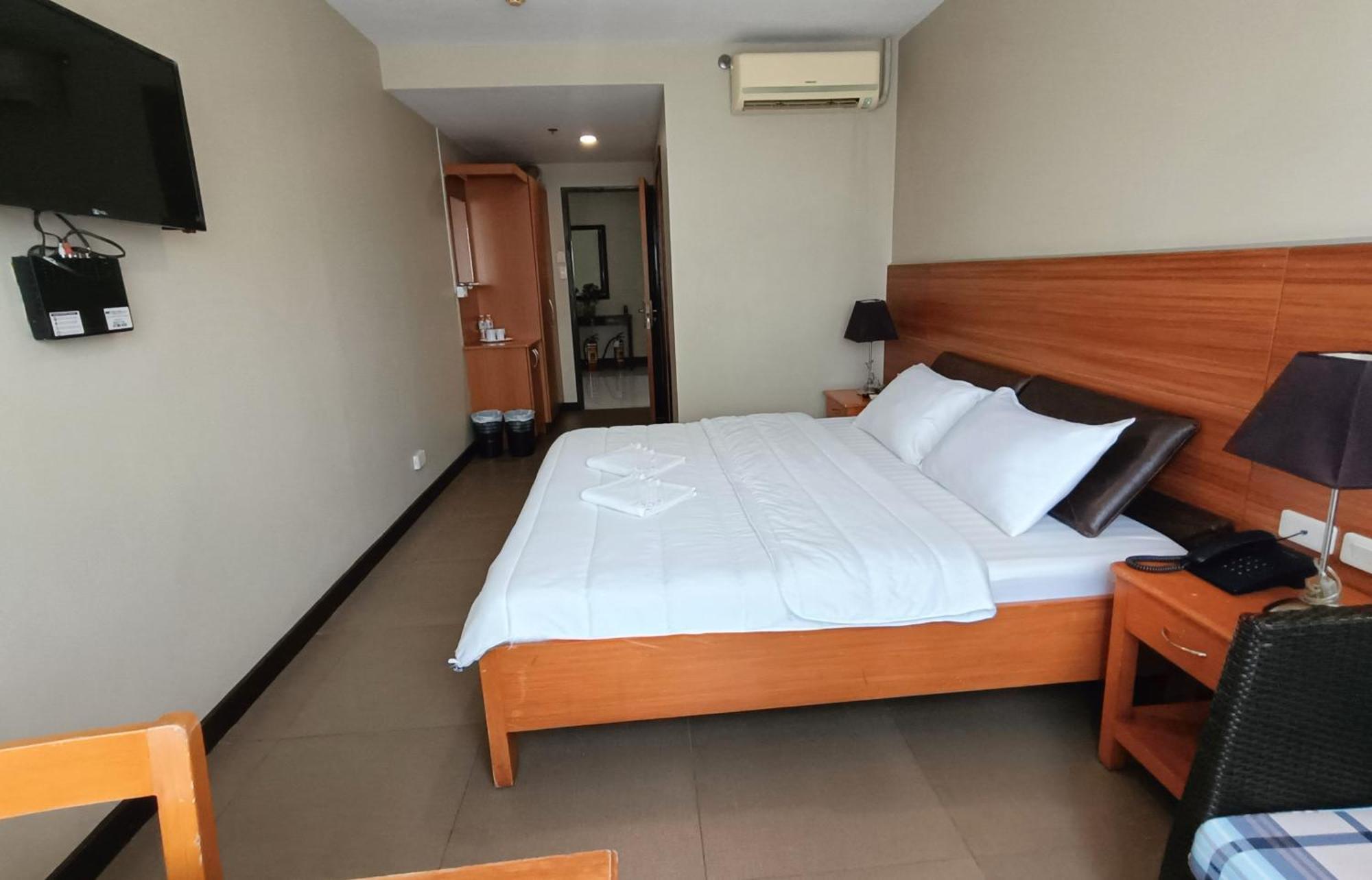 Fuente Oro Business Suites Cebu Powered By Cocotel Esterno foto